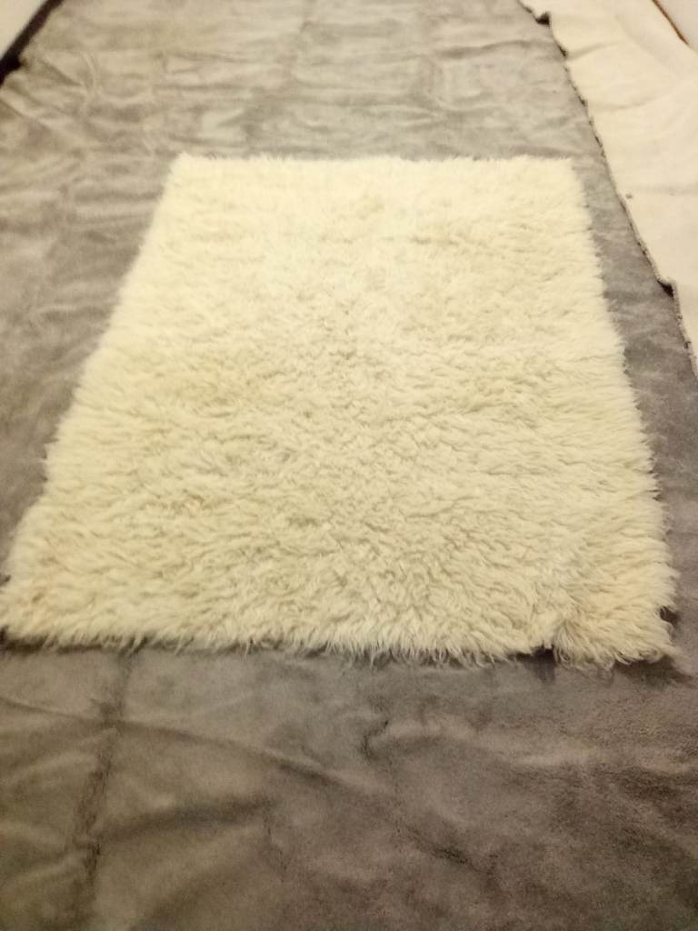 Lovely Genuine Lambs Wool Greek Area Rug