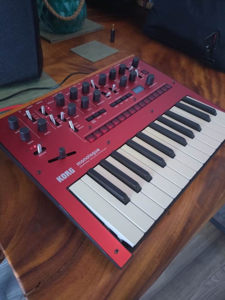 Korg Monologue Monophonic Analogue Synthesizer - Red, Good Condition