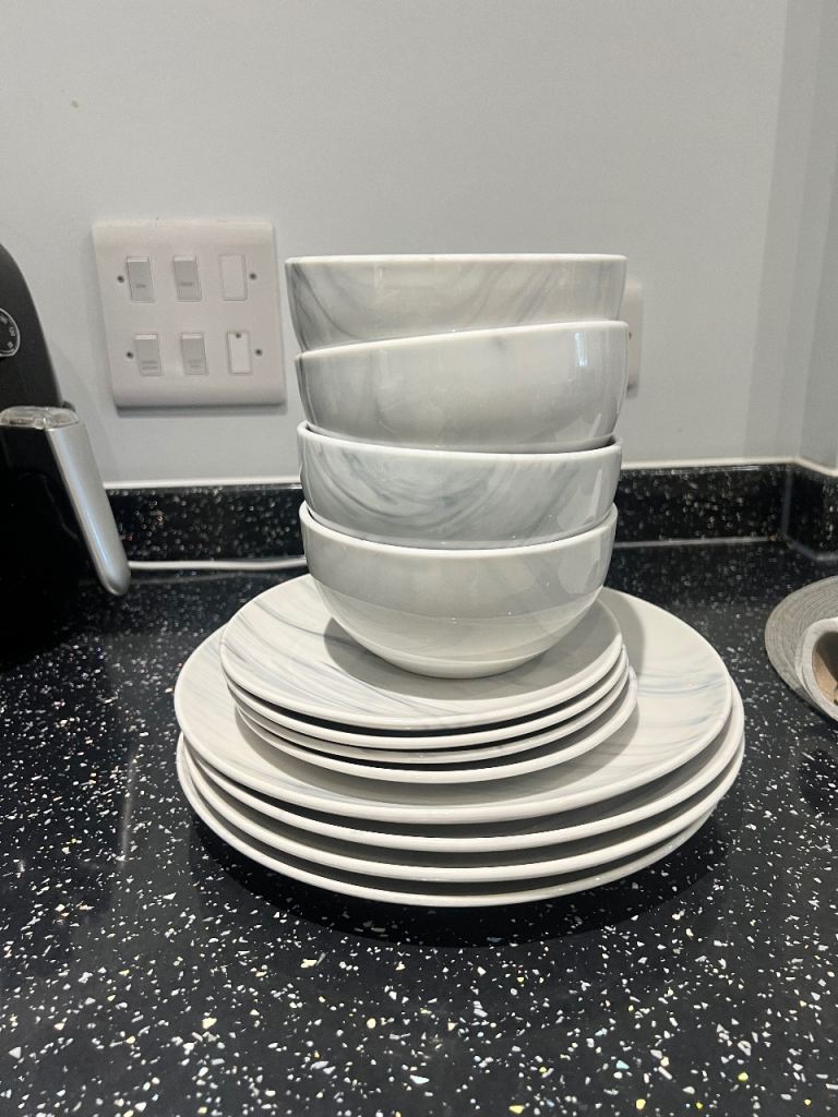 New Grey Marble Effect Dinnerware Set – Plates and Bowls