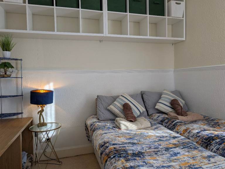 Charming 1-Bedroom City-Centre Flat – Available Now!