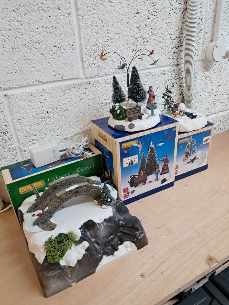 Christmas Village Decorations with Lights – Good Condition