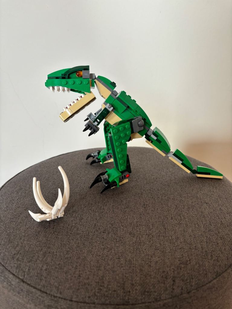 LEGO Creator 3-in-1 Mighty Dinosaurs