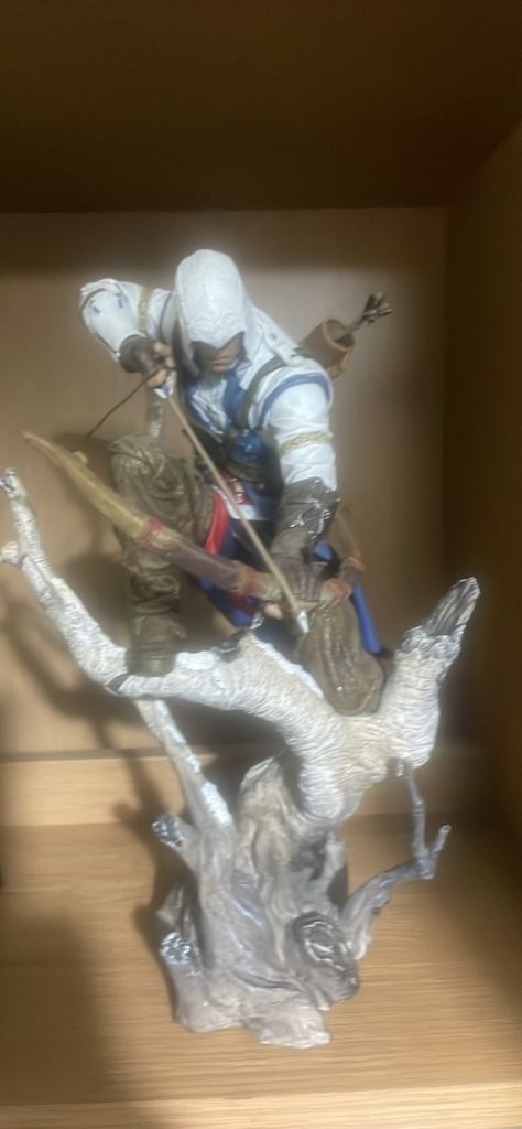 Statues Marvel, DC, assassin creed