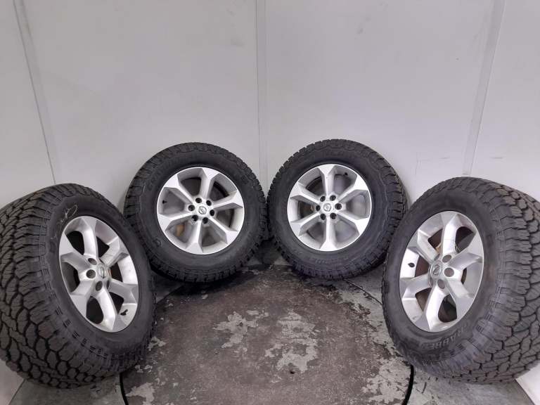 Nissan Navara Wheel Set 2004-2016