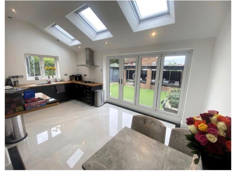 Stunning 3 bed semi detached property in the sundon park area of Luton