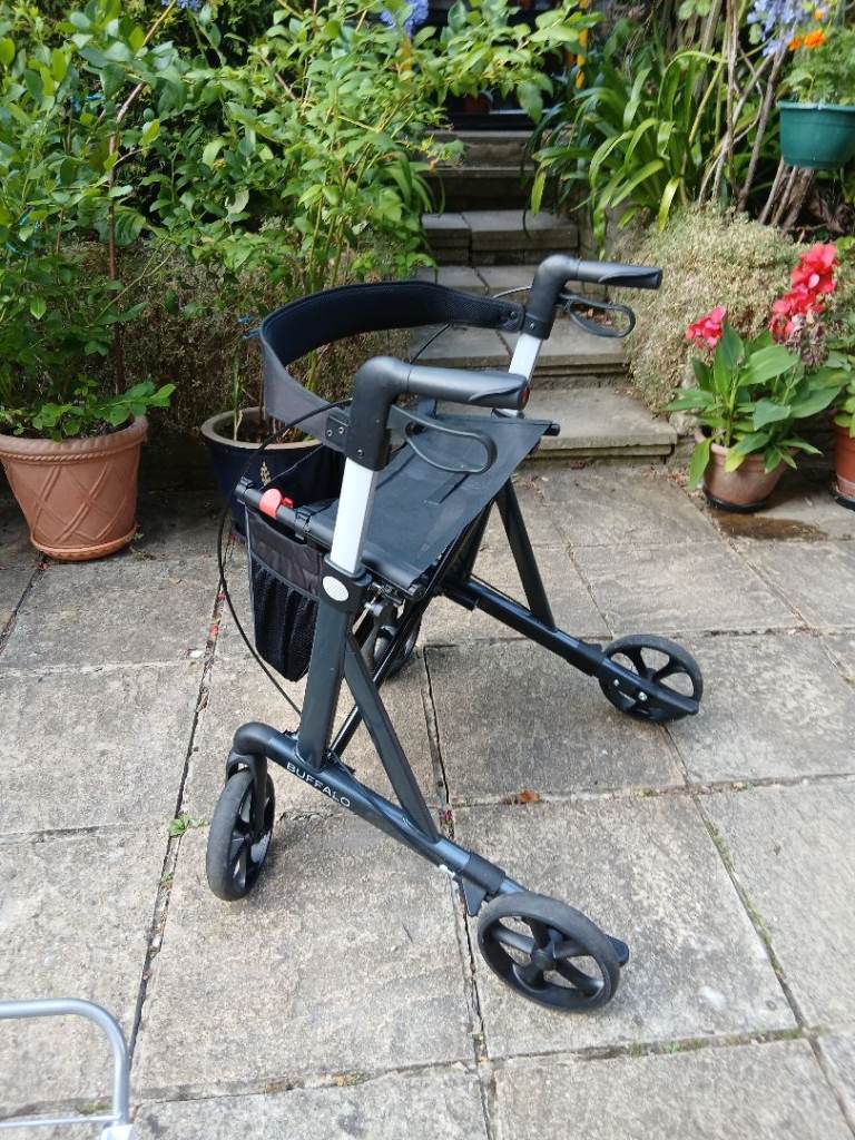 Mobility Walker / Rollator by Mobilex Buffalo, black, good condition