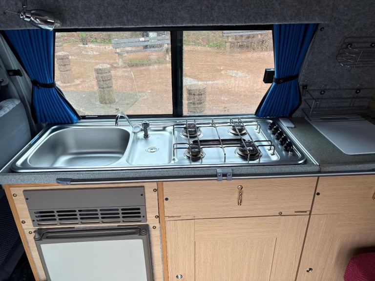 Toyota Hiace Campervan Motorhome Day Van Pop Top 2.5 Diesel 2004 