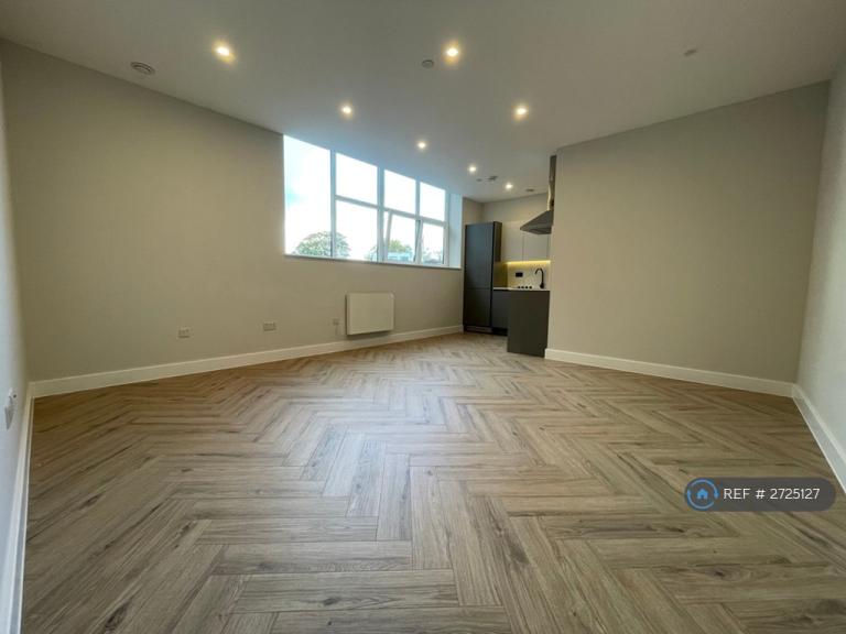 2 bedroom flat in Alleyn House, Southampton, SO15 (2 bed) (#2725127)