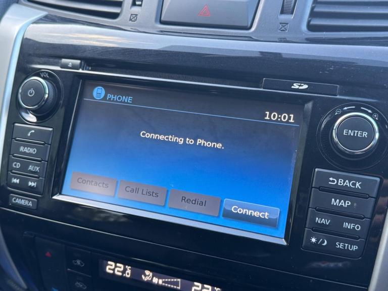  Nissan Navara 2.3 dCi Tekna Auto 4WD Euro 6 4dr Diesel Automatic