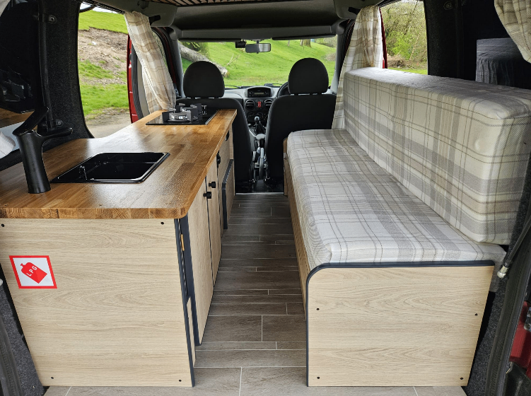 FIAT DOBLO CAMPERVAN, 6 MONTHS MOT, 80,000 GENUINE MILES!!!, FISHING, CAMPING, FESTIVALS...MINT!!!