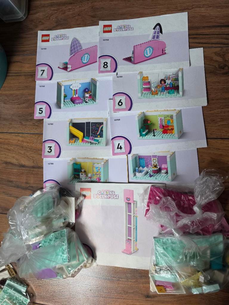 LEGO Gabby's Dollhouse (10788) – Good Condition, with Instructions