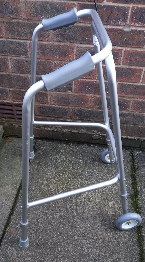 1 X Walking Aid Frame ( Height Adjustable Legs)