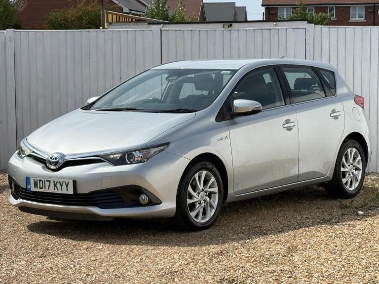 2017 Toyota Auris VVT-I BUSINESS EDITION TSS Hatchback PETROL/ELECTRIC Automatic
