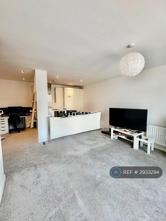 2 bedroom flat in Hauxton, Cambridge, CB22 (2 bed) (#2933294)