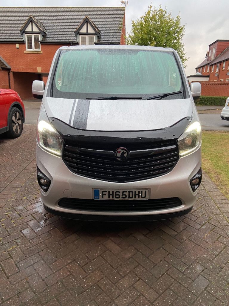 Vauxhall Vivaro bonnet guard protector rubber mat