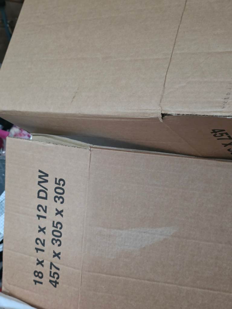 Cardboard Boxes 18x12x12 D/W (457x305x305) – Good Condition