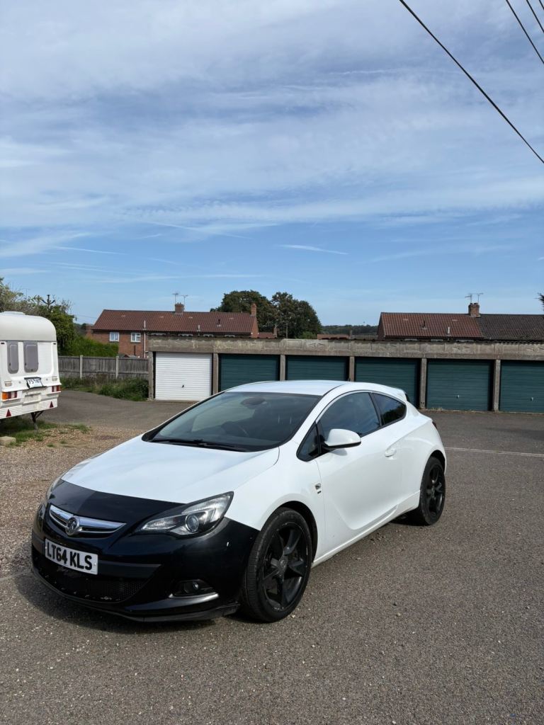 Vauxhall, ASTRA GTC, Hatchback, 2014, Manual, 1364 (cc), 3 doors