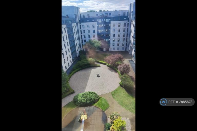 3 bedroom flat in Wallace St, Glasgow, G5 (3 bed) (#2885873)