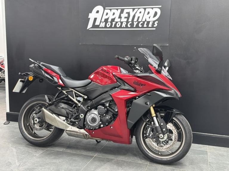 SUZUKI GSXS 1000 GT +