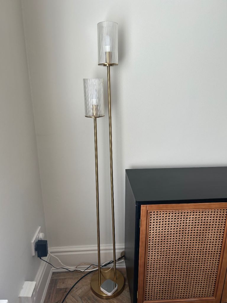 Floor lamp