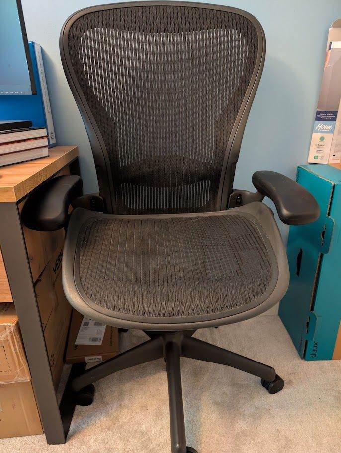  Herman Miller Aeron Classic Size C - pre-owned, collection only