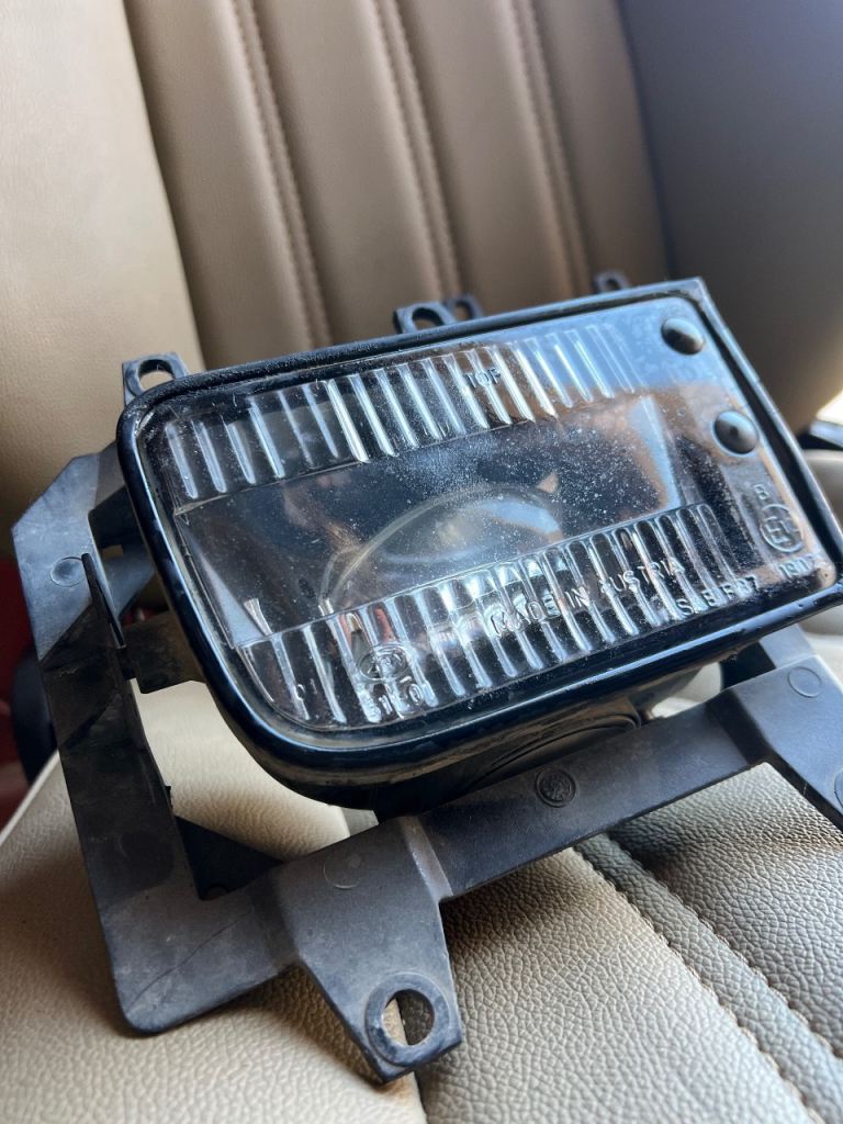 BMW E 30 fog lights Og’s
