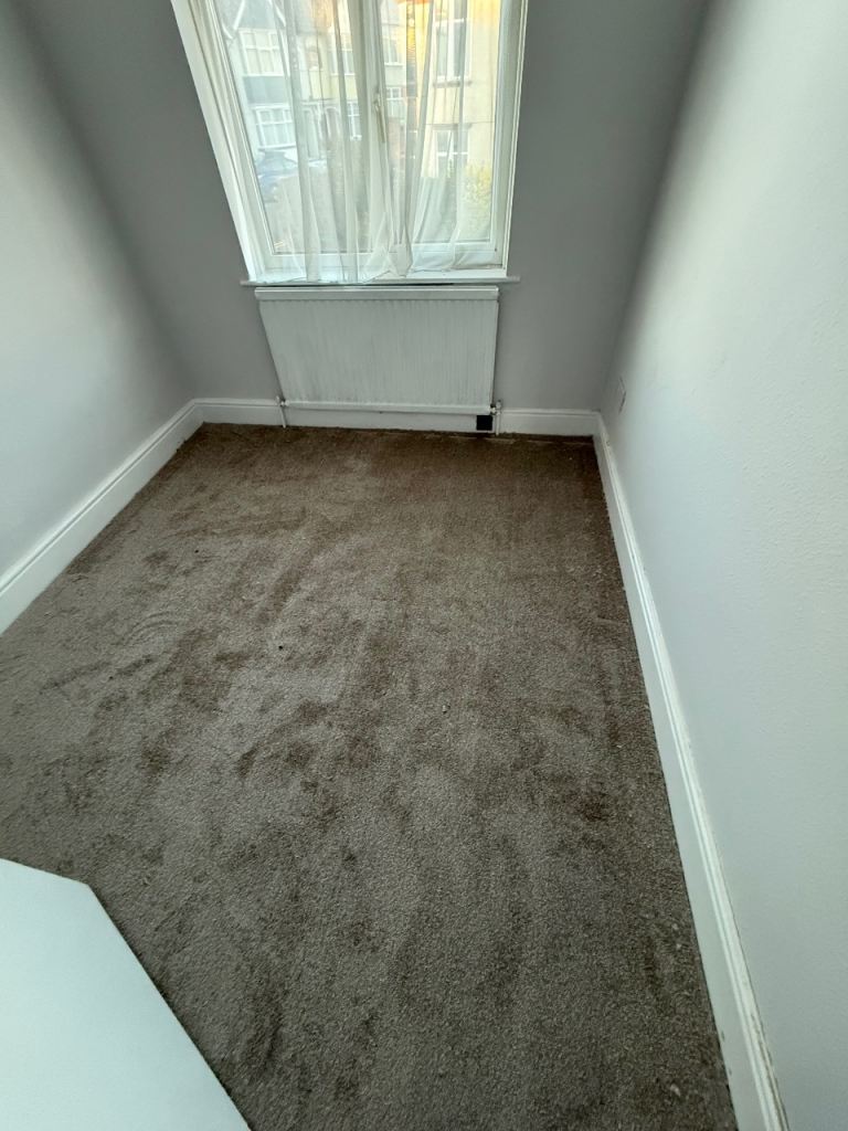 Carpet Fitter Service & Laminate Floor Fitters London - Over 20 Years Experience!