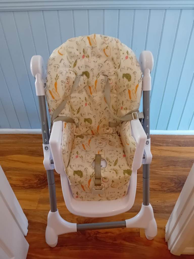 Baby High Chair with Patterned Insert – Good Condition
