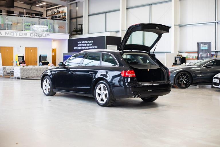 2015 Audi A4 2.0 TDI Ultra 163 SE Technik 5dr ESTATE DIESEL Manual