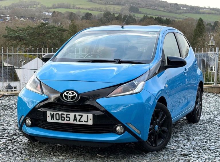 Toyota AYGO Blue Hatchback 2016 - X-cite Edition - Brand New Clutch