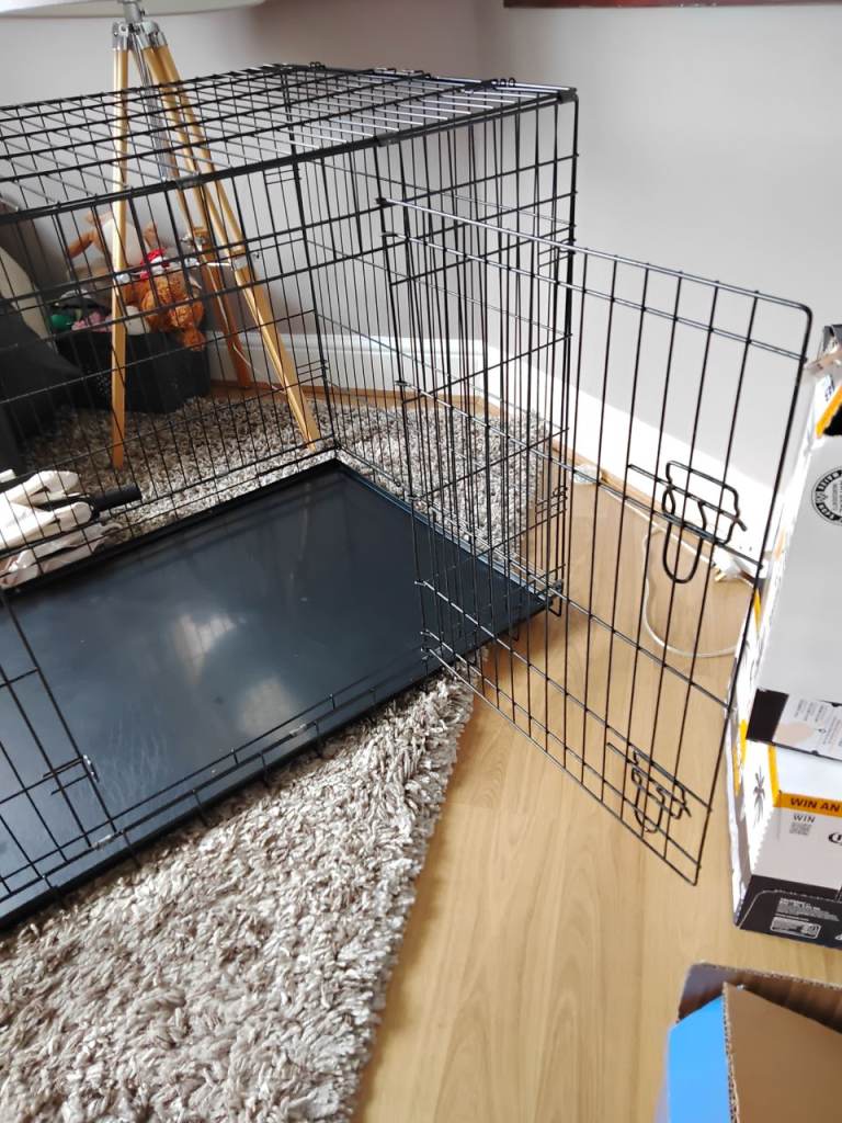 Elli-Bo used folding dog crate black
