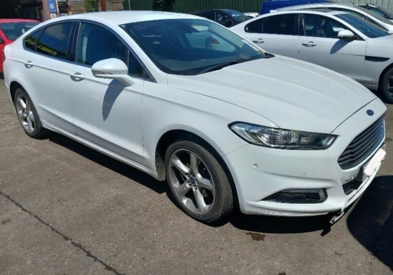 Ford, MONDEO, Hatchback, 2016, Semi-Auto, 1997 (cc), 5 doors