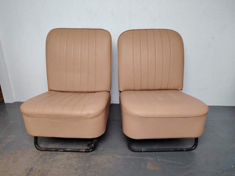 MORRIS MINOR FRONT SEATS FROM 2 DOOR MINOR -EXCELLENT CONDITION