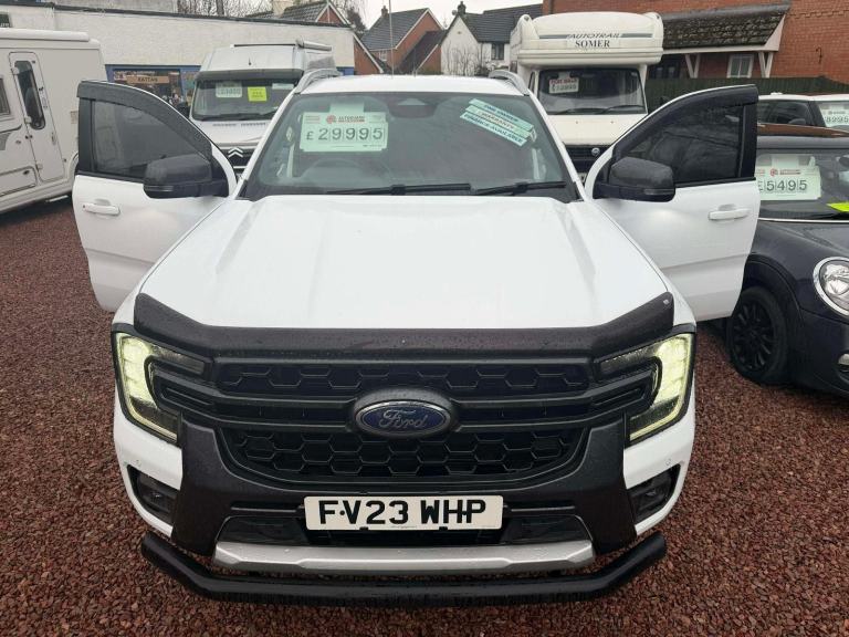 2023 Ford Ranger WILDTRACK - NEW SHAPE - LOOKS SUPER in WHITE + EXTRAS - NO VAT!