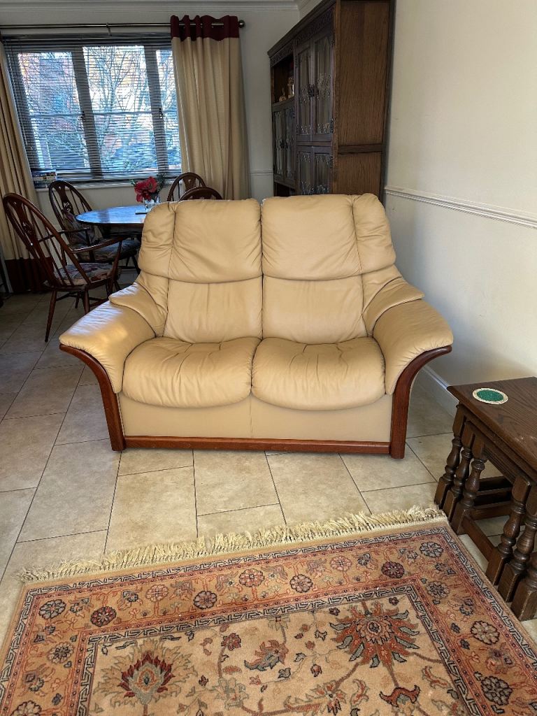 Stressless recliner leather sofa - cream/beige