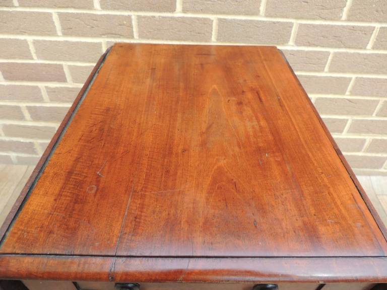 Victorian Antique Side Table (UK Drelivery)