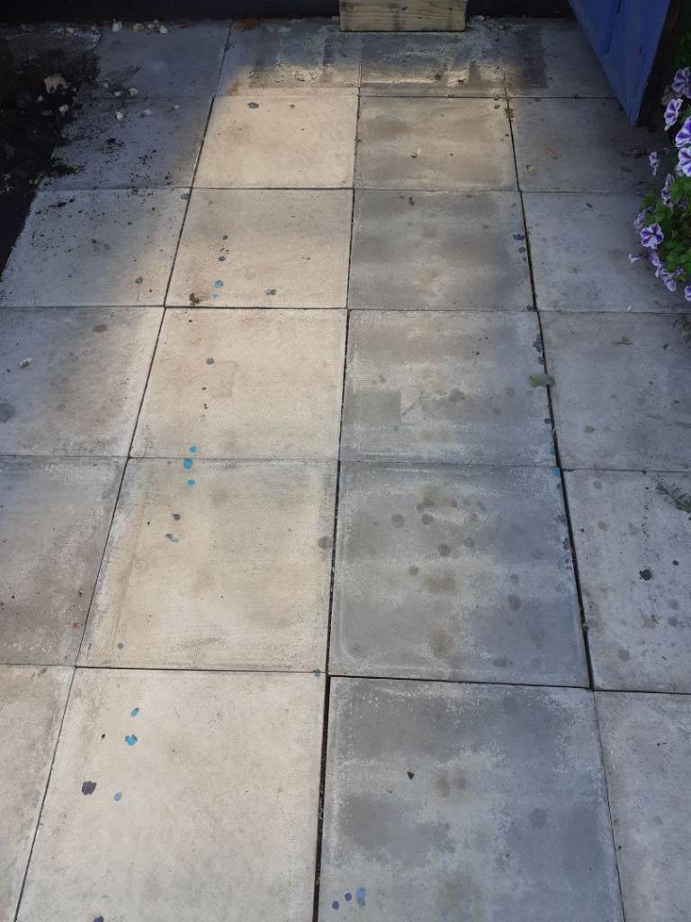 Paving slabs 
