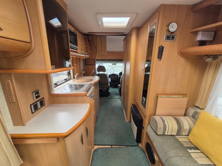 Swift Suntor 590RL Coachbuilt Motorhome 2004