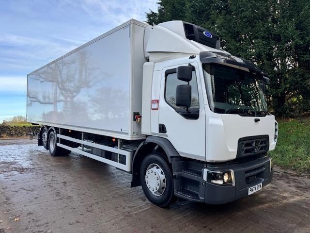 2025 Renault D WIDE 320 E6 6x2 32ft fridge box t-lift side door PSS system