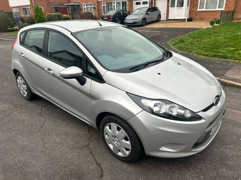 2010 Ford Fiesta 1.2 Edge, Petrol, 5 Door, Manual, Metallic Silver, Long MOT November 2026