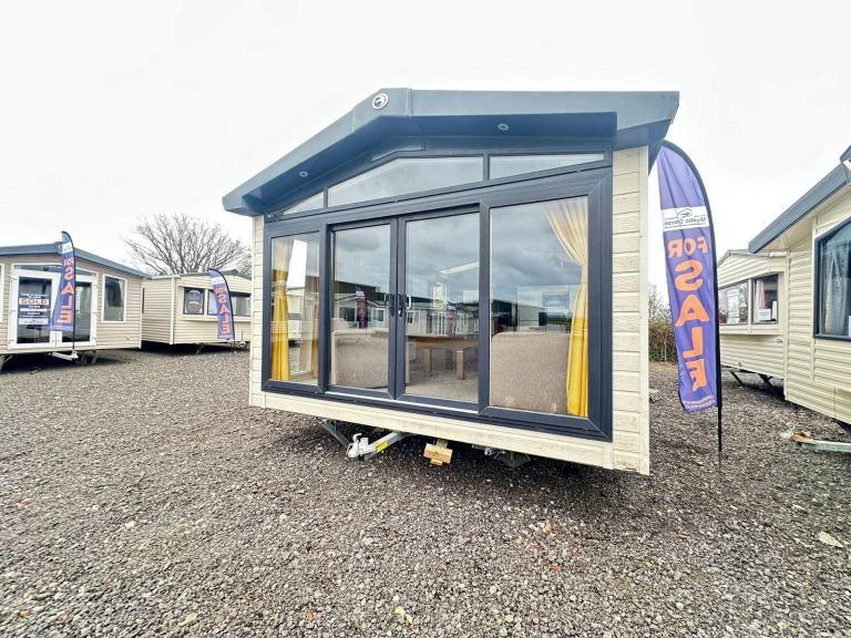 Swift Champagne Lodge