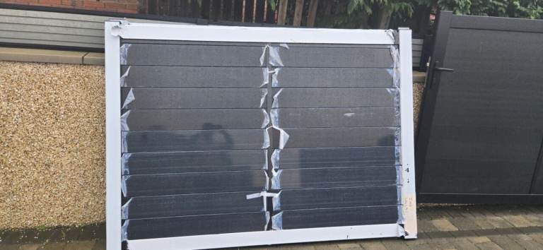 Aluminium gates