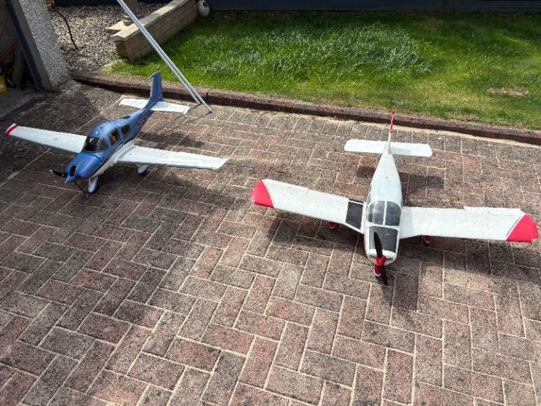 RADIO CONTROLLED PLANES 