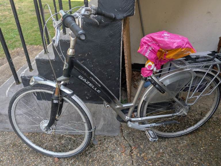 Gazelle city bike lady  including chain lock 