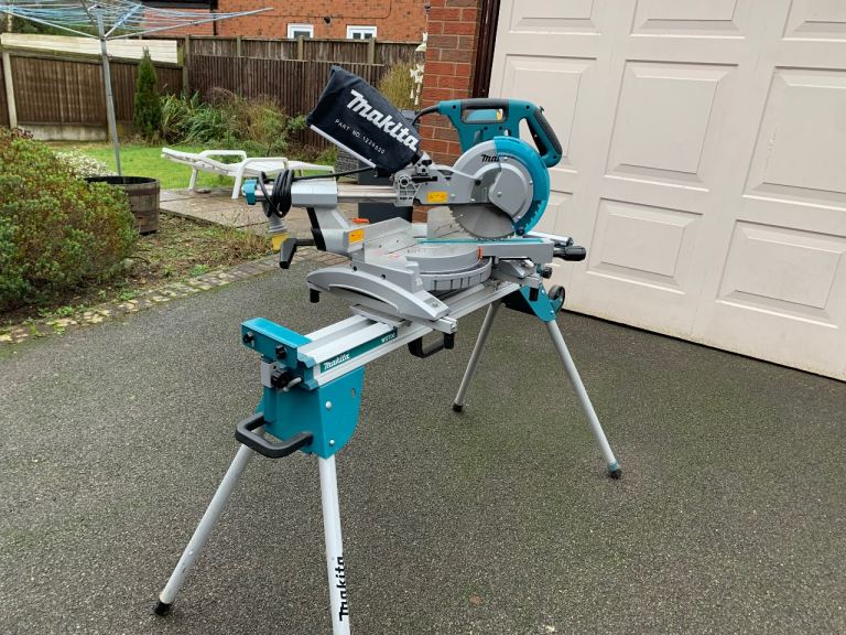 110 makita power saw