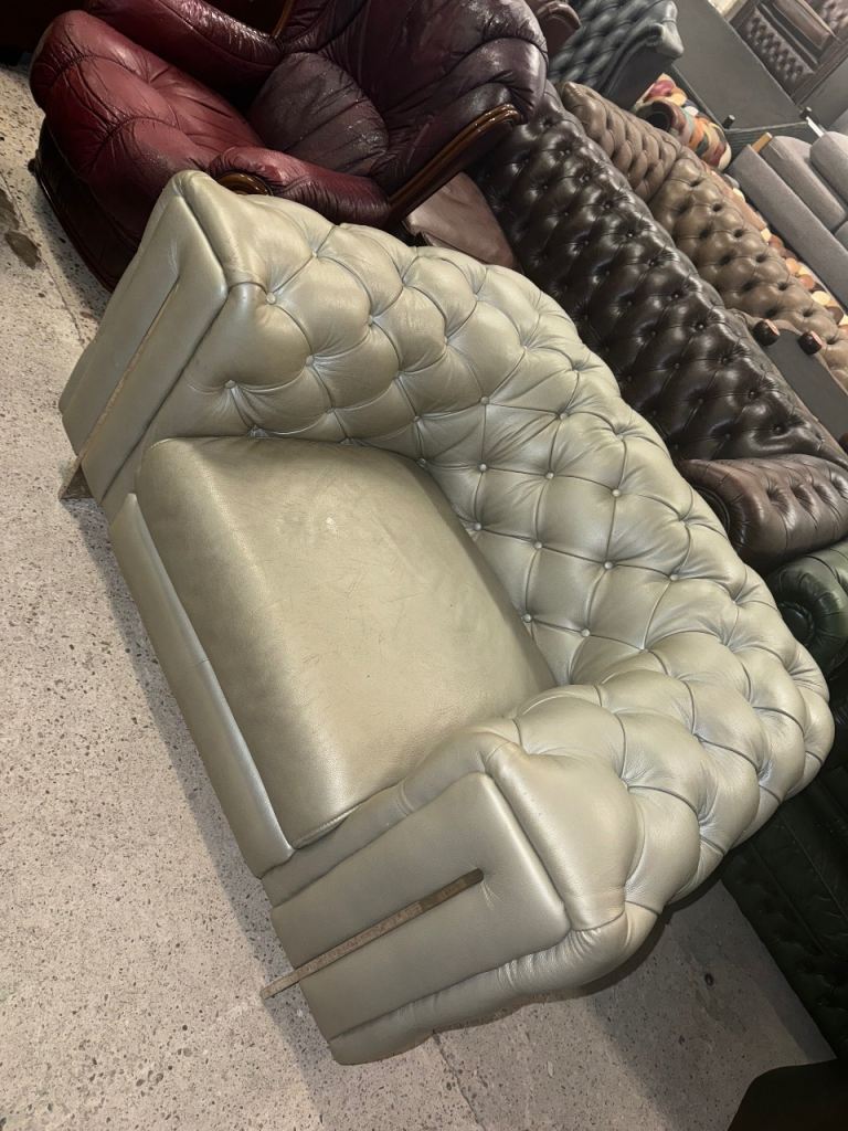 Chesterfield pale grey real leather large snuggle chair