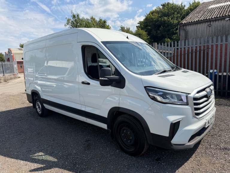 2021/71 MAXUS DELIVER 9 EURO6 VAN A/C LOW MILES PRICE IS PLUS VAT
