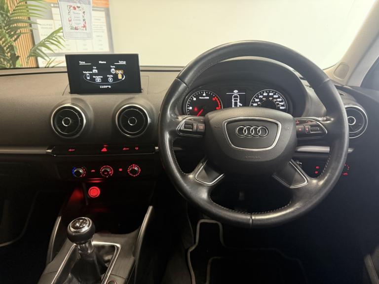 AUDI A3 1.6 TDI SE 2014