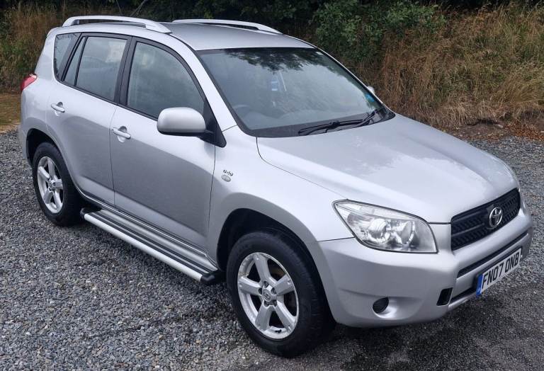 2007 RAV 4 2.2 D4D XT3- MOT to 28th Apr 2027 - 140k miles - Good Condition throughout.