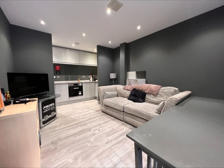 1 bedroom flat in Buccleuch Street, Meadows, Edinburgh, EH8 9JR